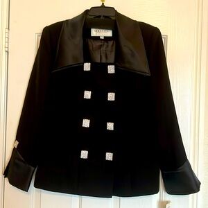 The perfect evening/glam pant suit in black